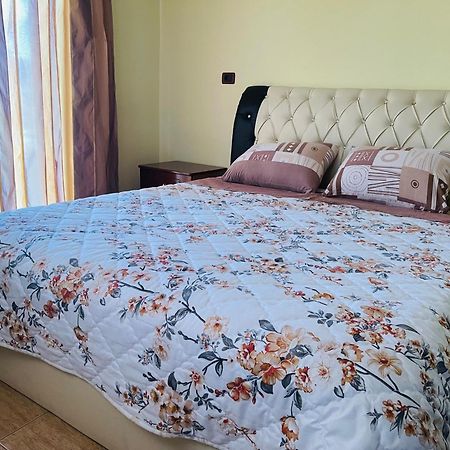 Hotel Paradise Bilisht ภายนอก รูปภาพ